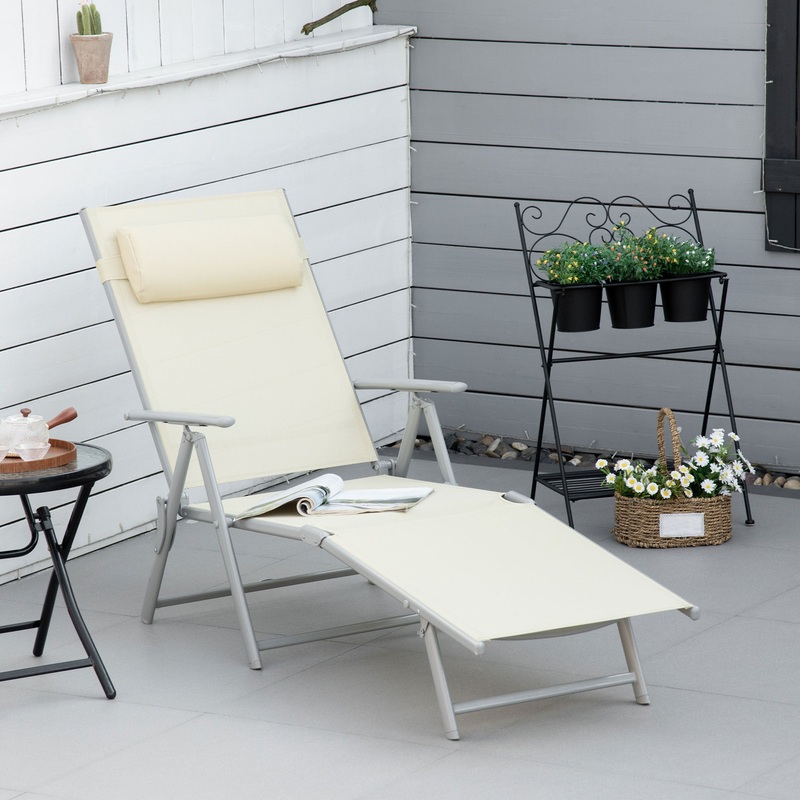Outdoor Lounge Chair