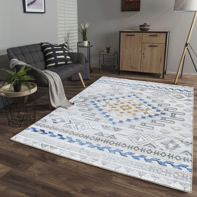 Legacy – 5’3 X 7′ Polypropylene Area Rug – Multi / White