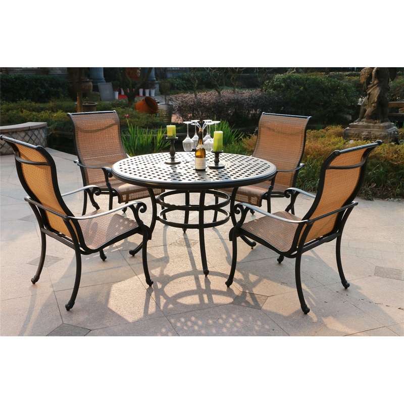 Round 51.9 Long Aluminum Dining Set