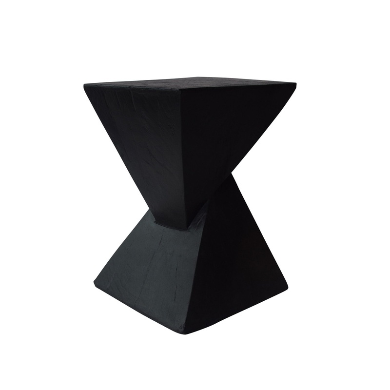 Flamboyant – Outdoor Side Table With Twisted Hourglass Shape