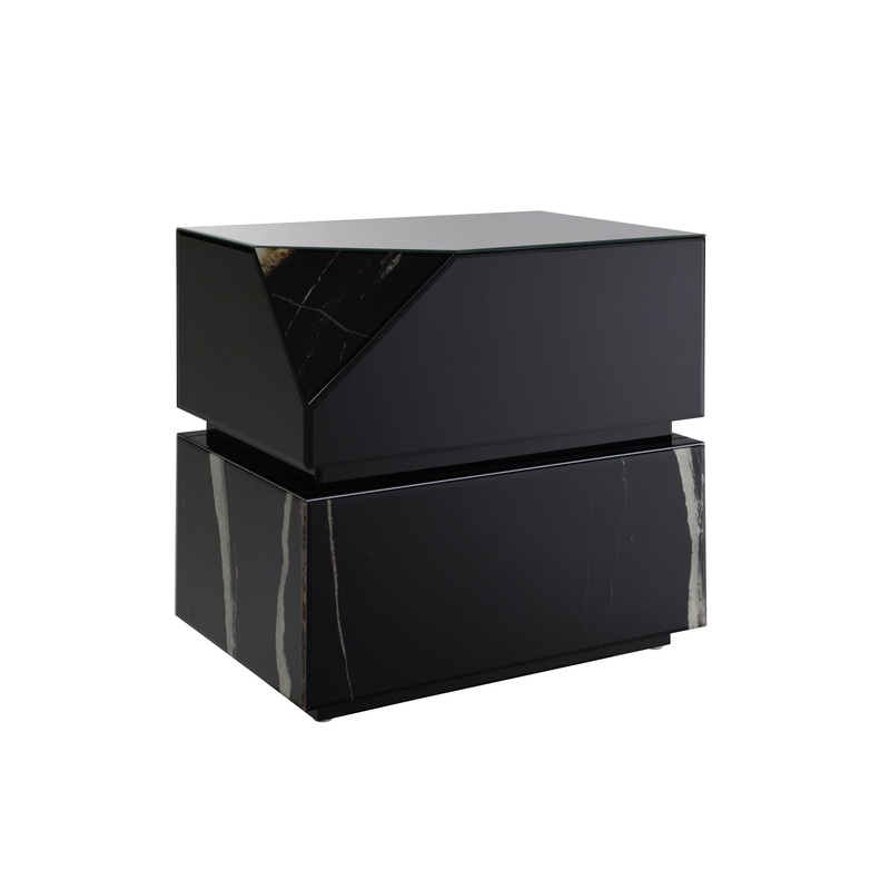 Drisana – Mirrored End Table – Black