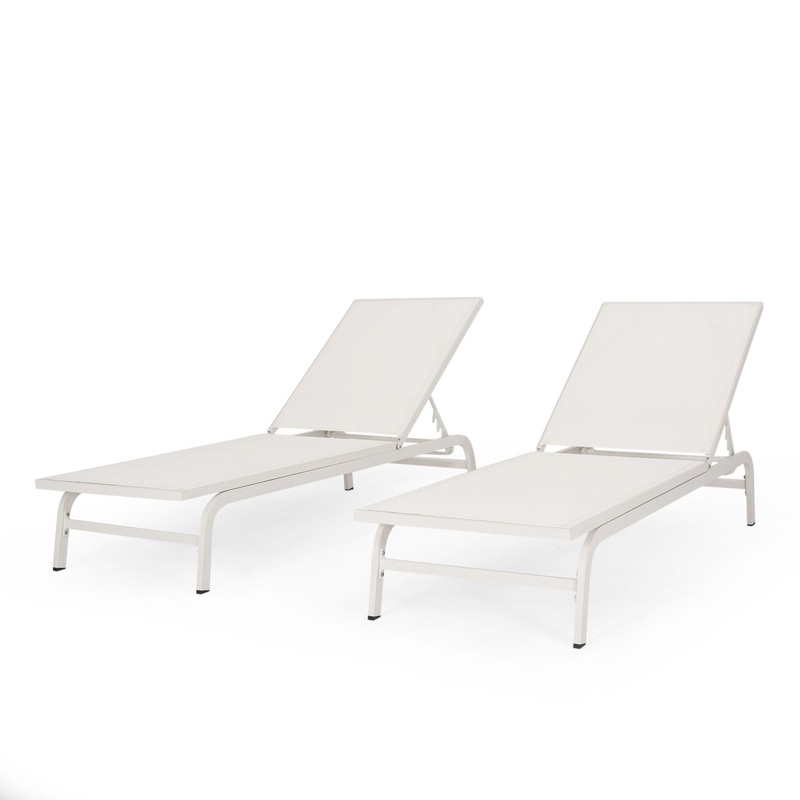Finn – Contemporary Chaise Lounge For Outdoor Relaxation