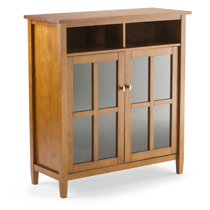 Warm Shaker – Medium Storage Media Cabinet – Light Golden Brown