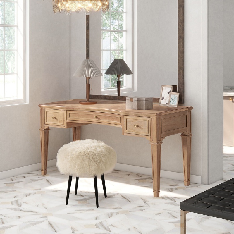 Dauphin – 3 Drawer Executive Desk