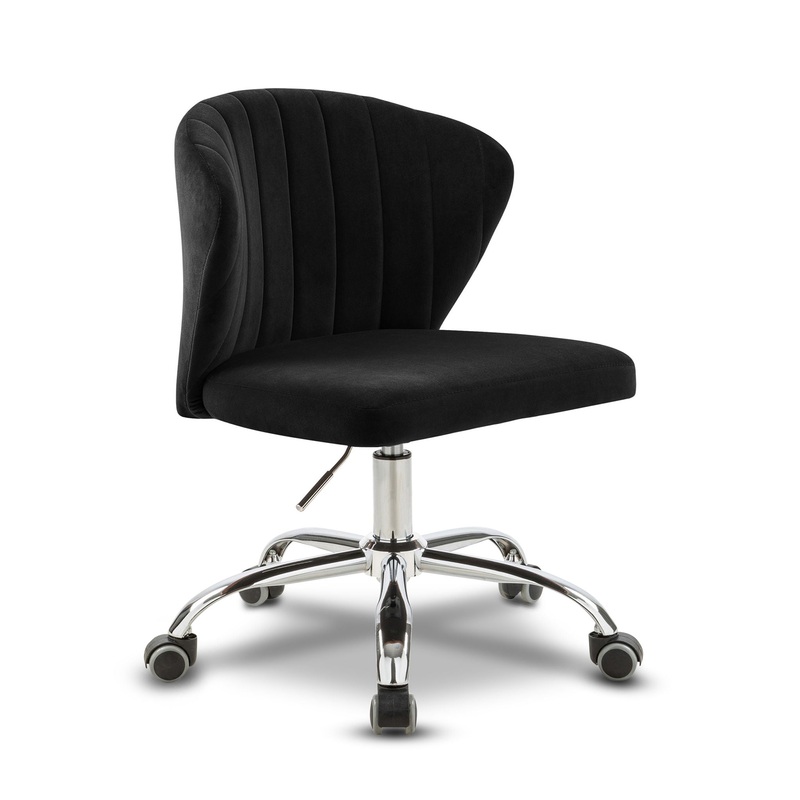Finley – Office Chair with Chrome Legs